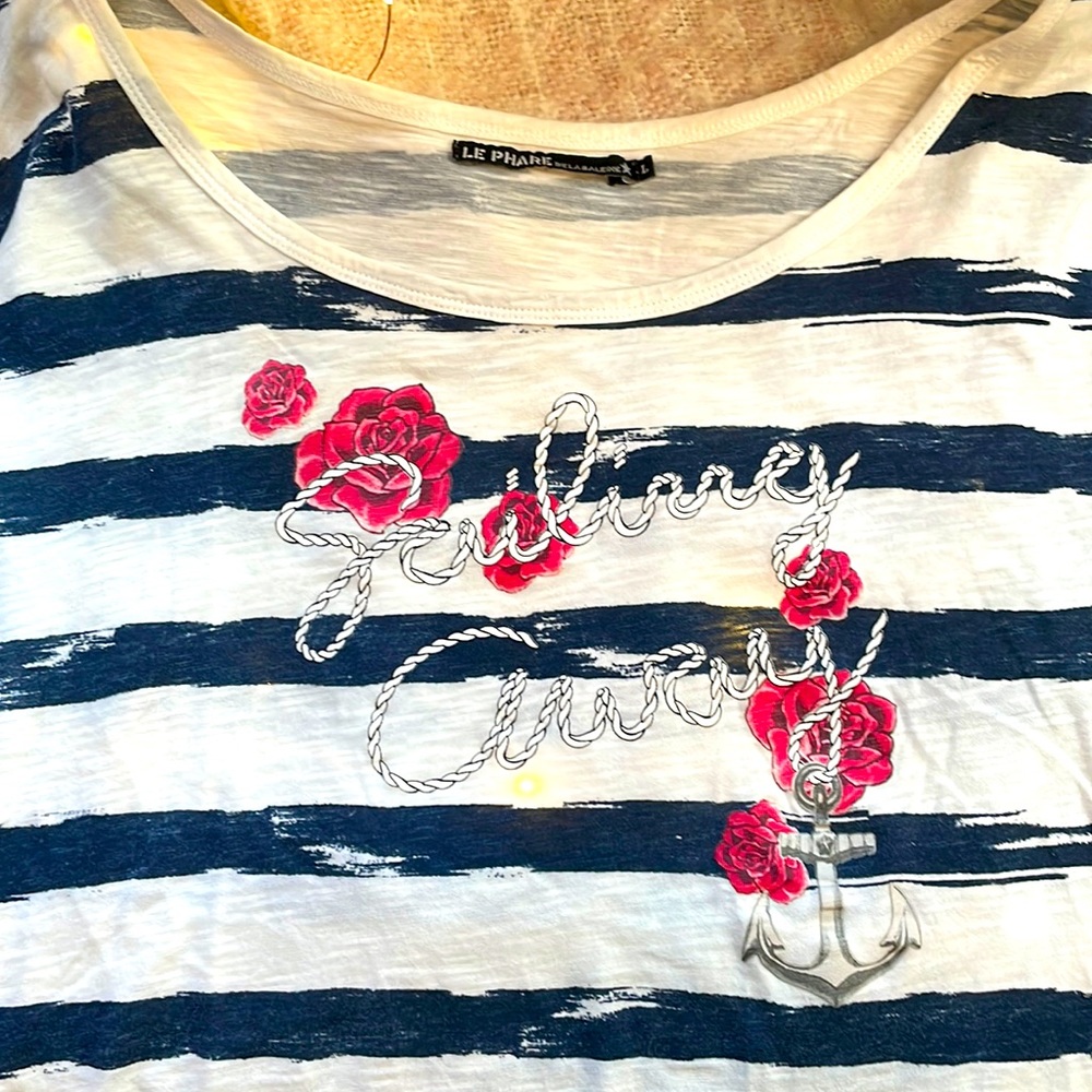Le Pharrell sz L Navy,White,Red short sleeve T-shirt gently worn no stains